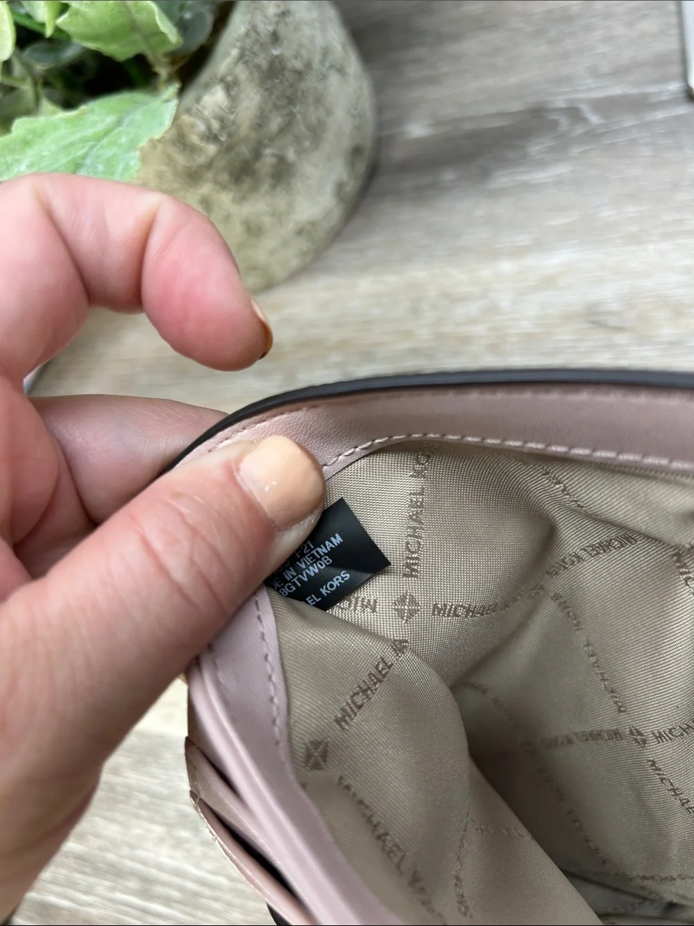 9508 Michael Kors Brown Tote with Pale Pink Trim and Matching Wristlet 269019508